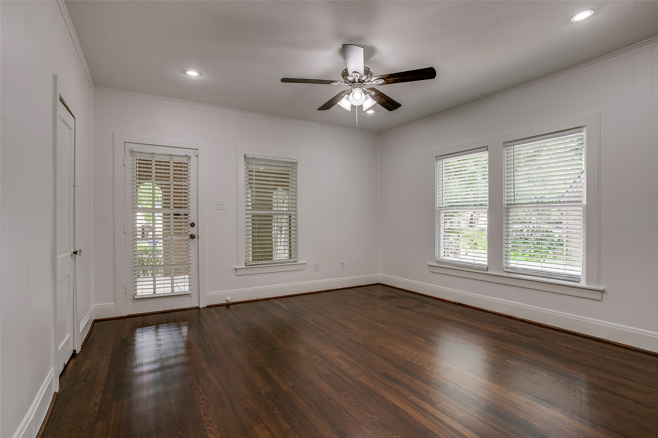 1218 Brunner Avenue Dallas TX 75224