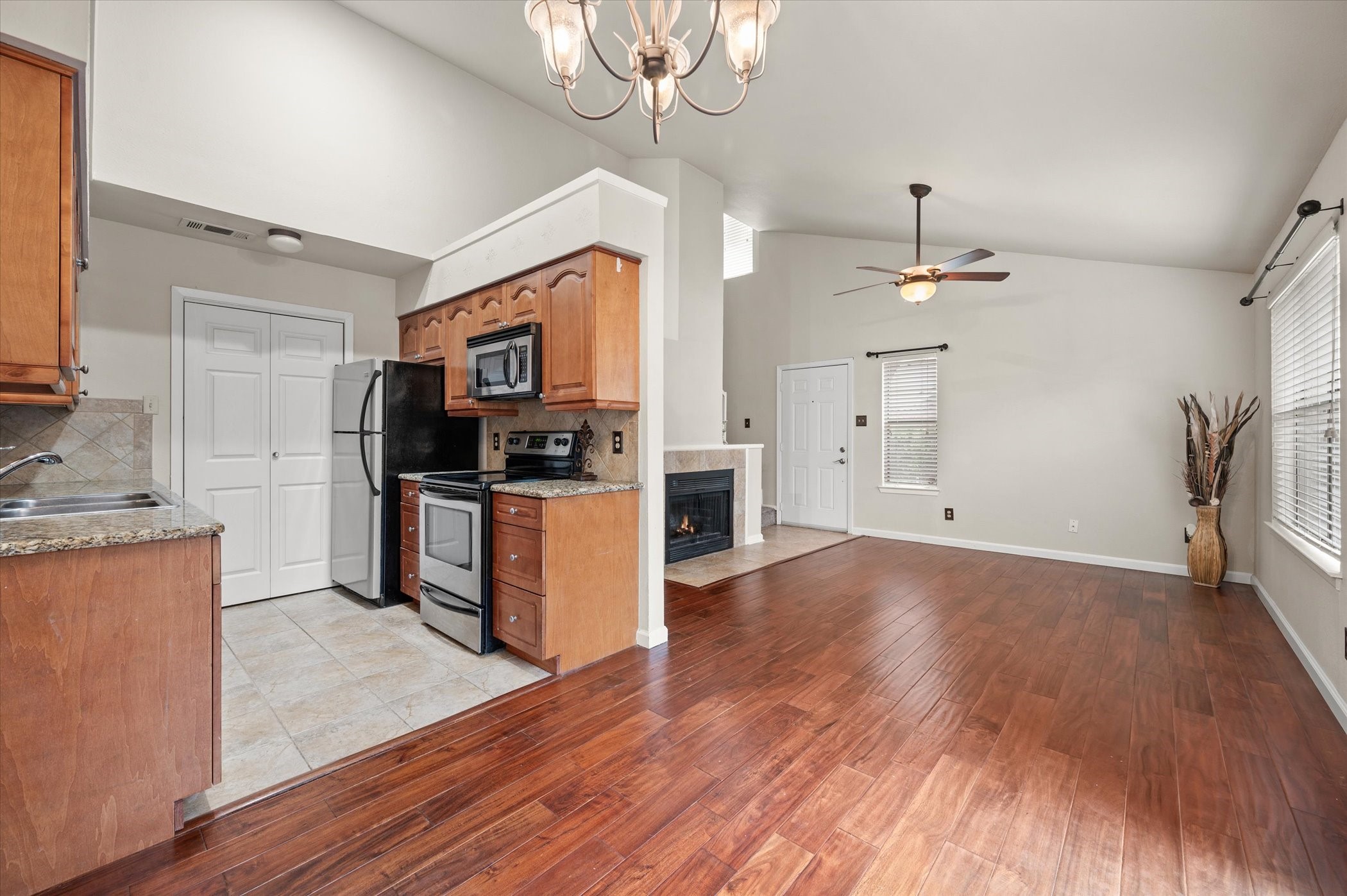 5664 Cedar Creek Drive Benbrook TX 76109