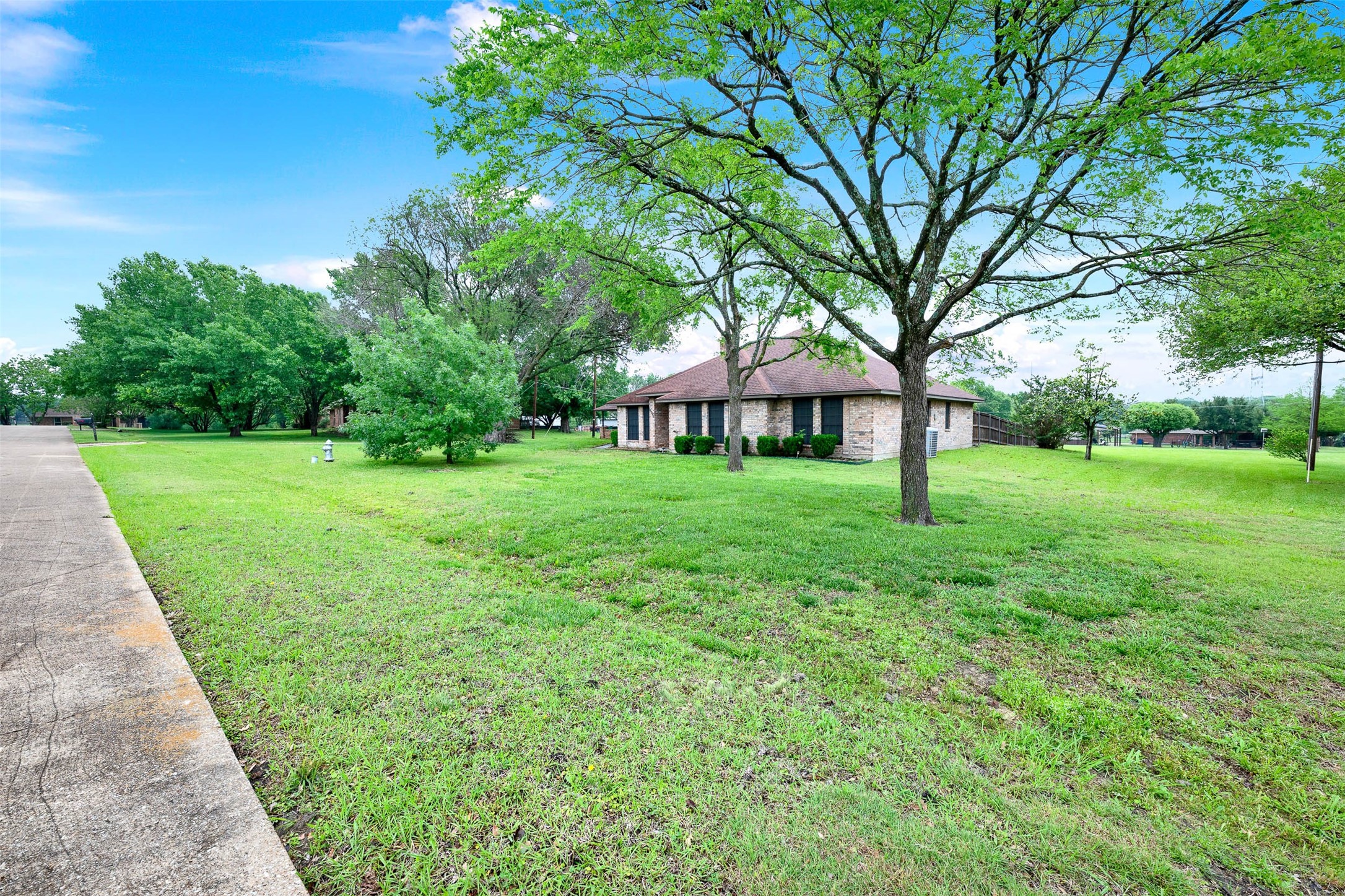 15526 Brookhollow Circle Forney TX 75126