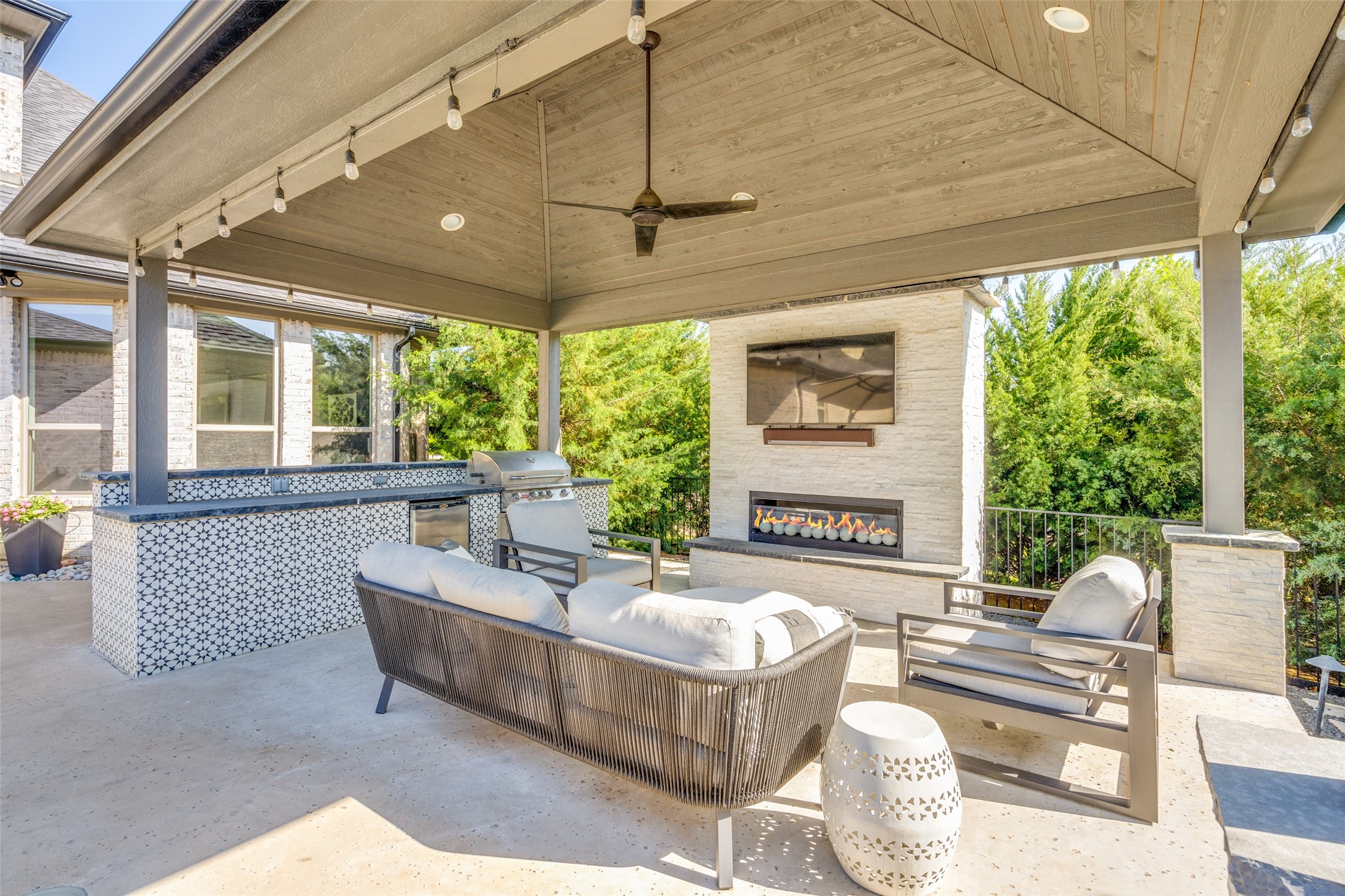 10215 Blackenhurst Lane Frisco TX 75033