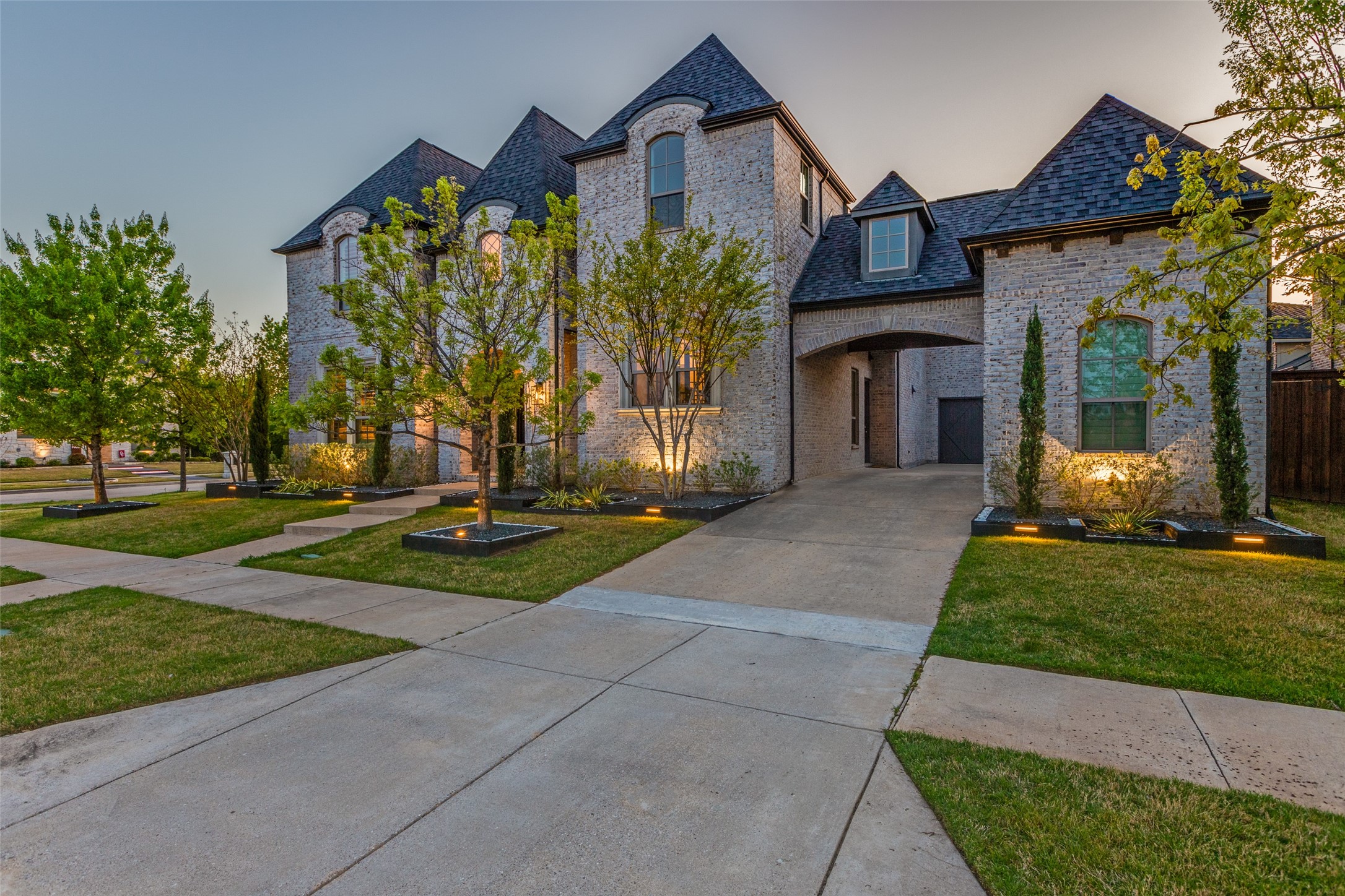 10215 Blackenhurst Lane Frisco TX 75033