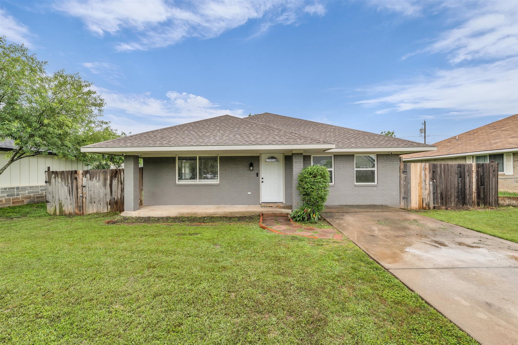 408 Little Avenue Mcgregor TX 76657