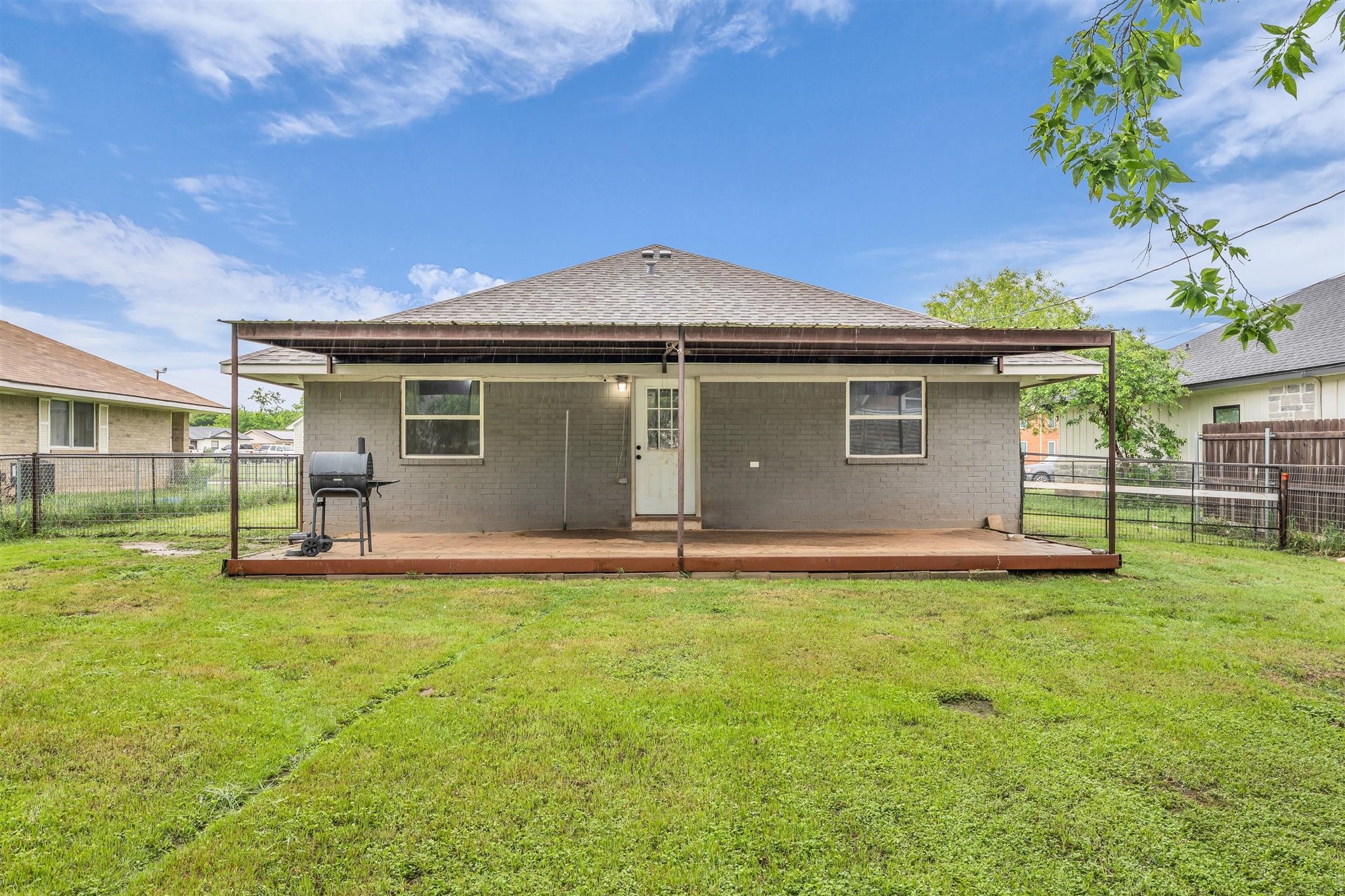 408 Little Avenue Mcgregor TX 76657