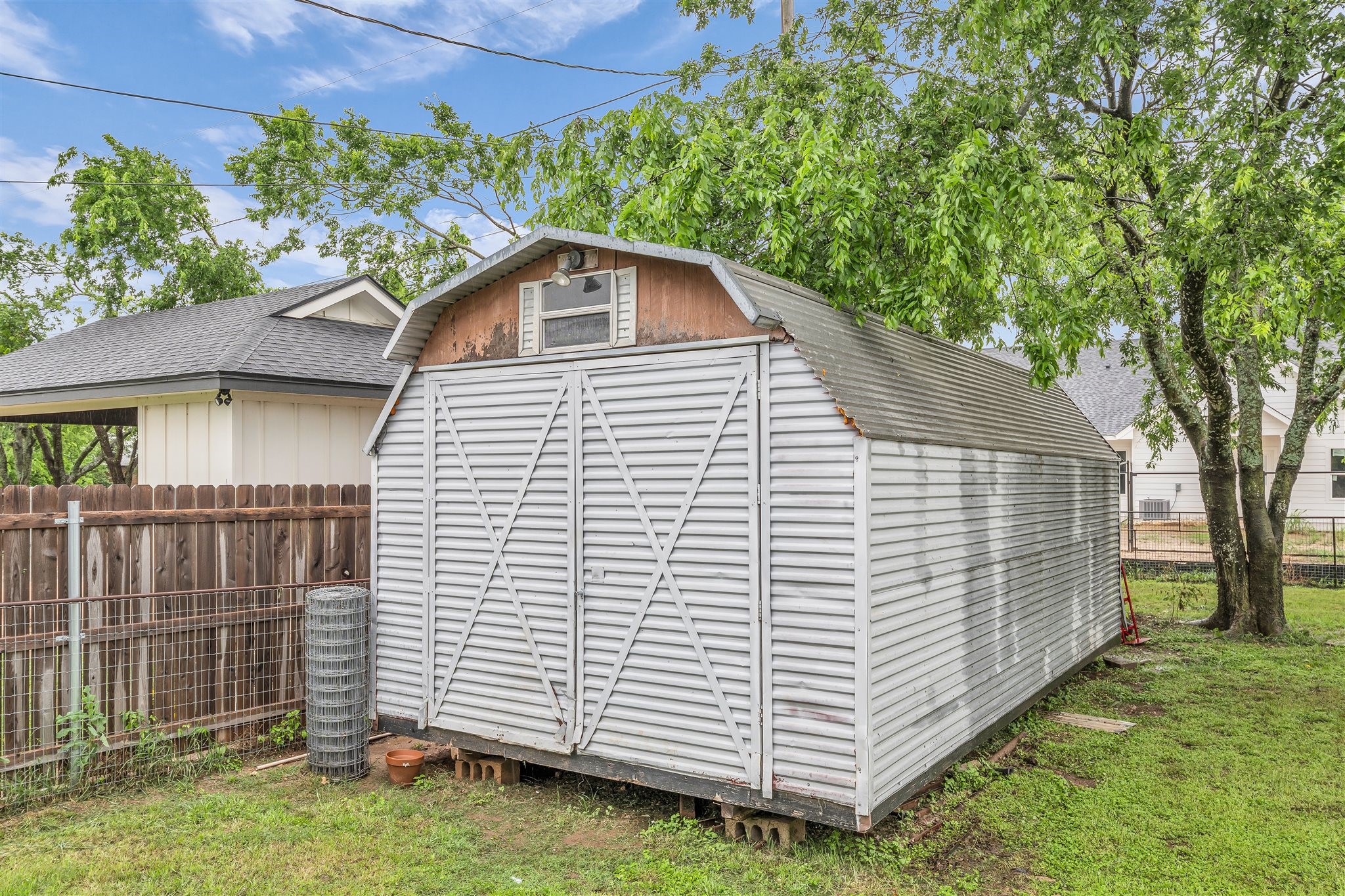 408 Little Avenue Mcgregor TX 76657