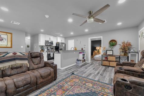 408 Little Avenue Mcgregor TX 76657