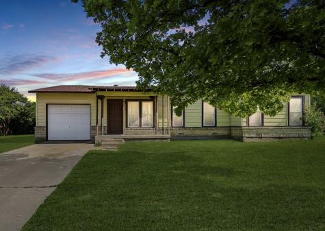 5121 Sabelle Lane Haltom City TX 76117