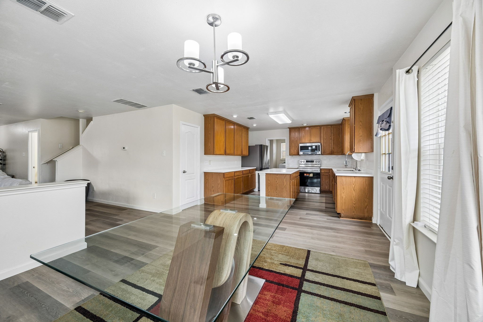 4706 Creekview Lane Balch Springs TX 75180