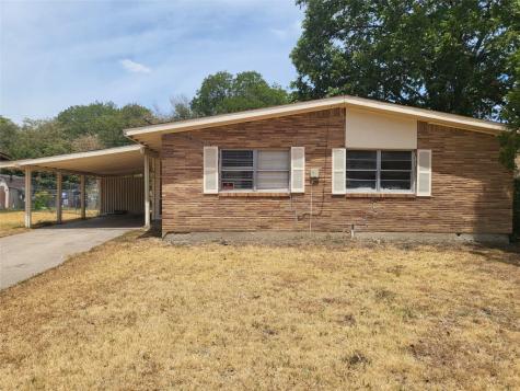 1915 Skylark Drive Arlington TX 76010