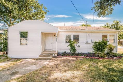 6623 Petain Avenue Dallas TX 75227