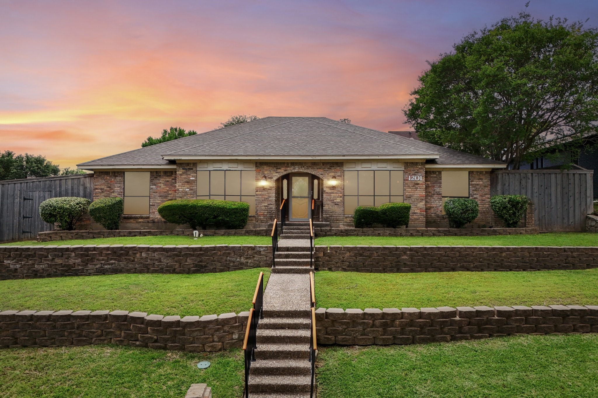 1201 Canadian Circle Grand Prairie TX 75050