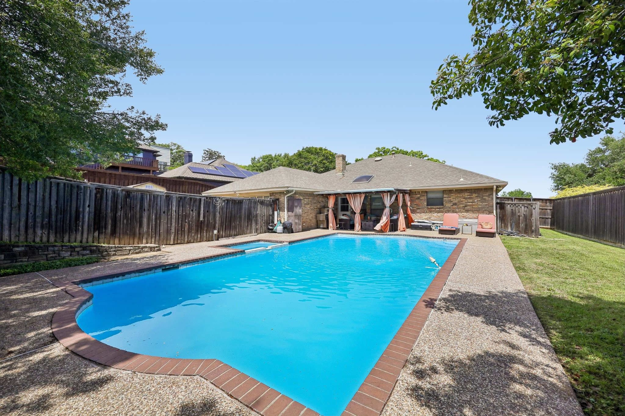1201 Canadian Circle Grand Prairie TX 75050