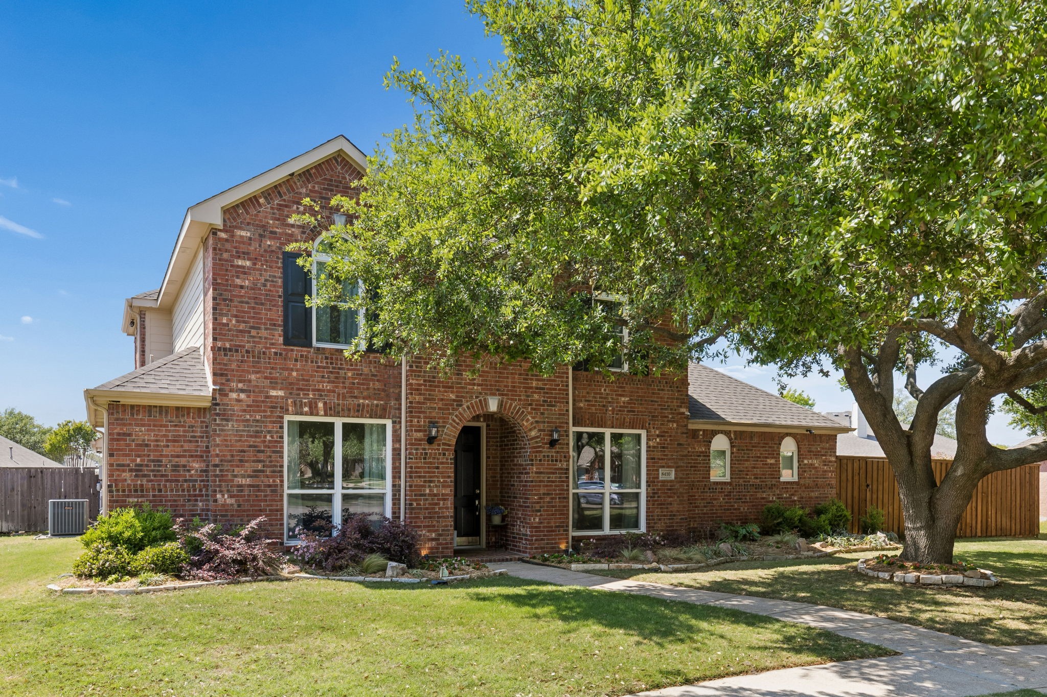 8410 Lexington Court Rowlett TX 75089