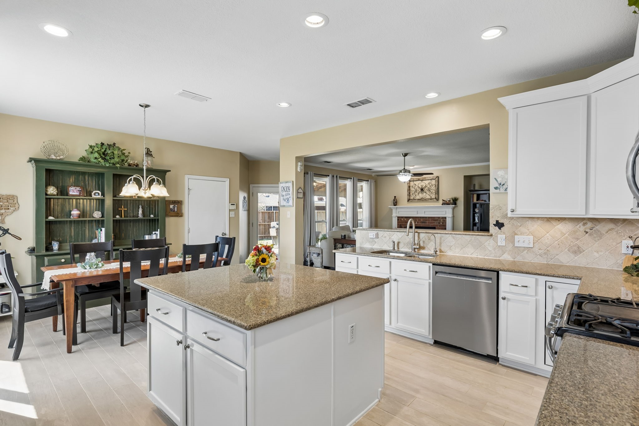 8410 Lexington Court Rowlett TX 75089
