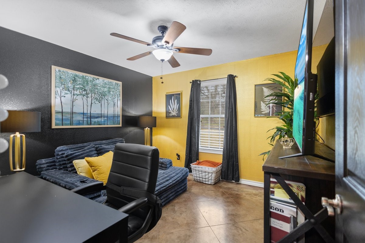 202 Spring Valley Queen City TX 75572