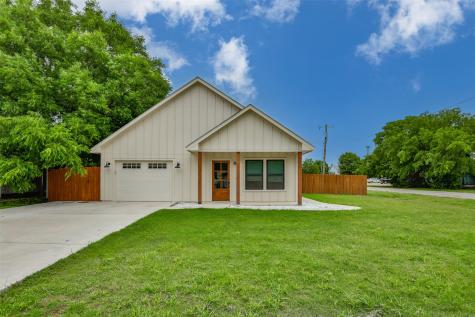 109 W 4th Street Lindsay TX 76250