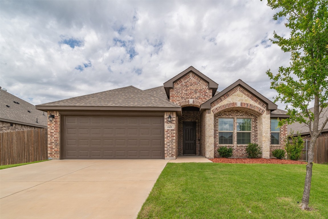 249 Buckskin Drive Waxahachie TX 75167