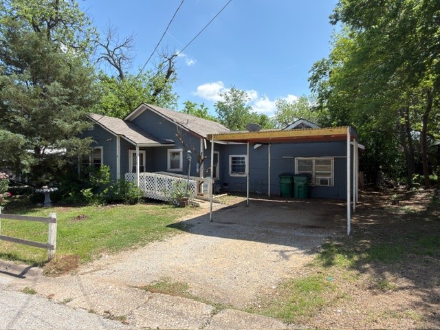 619 W College Street Jacksboro TX 76458