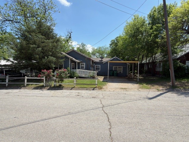 619 W College Street Jacksboro TX 76458