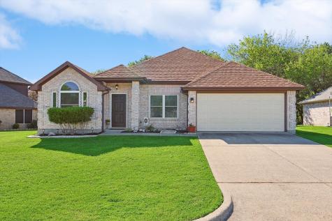 1509 Creekside Avenue Sherman TX 75092