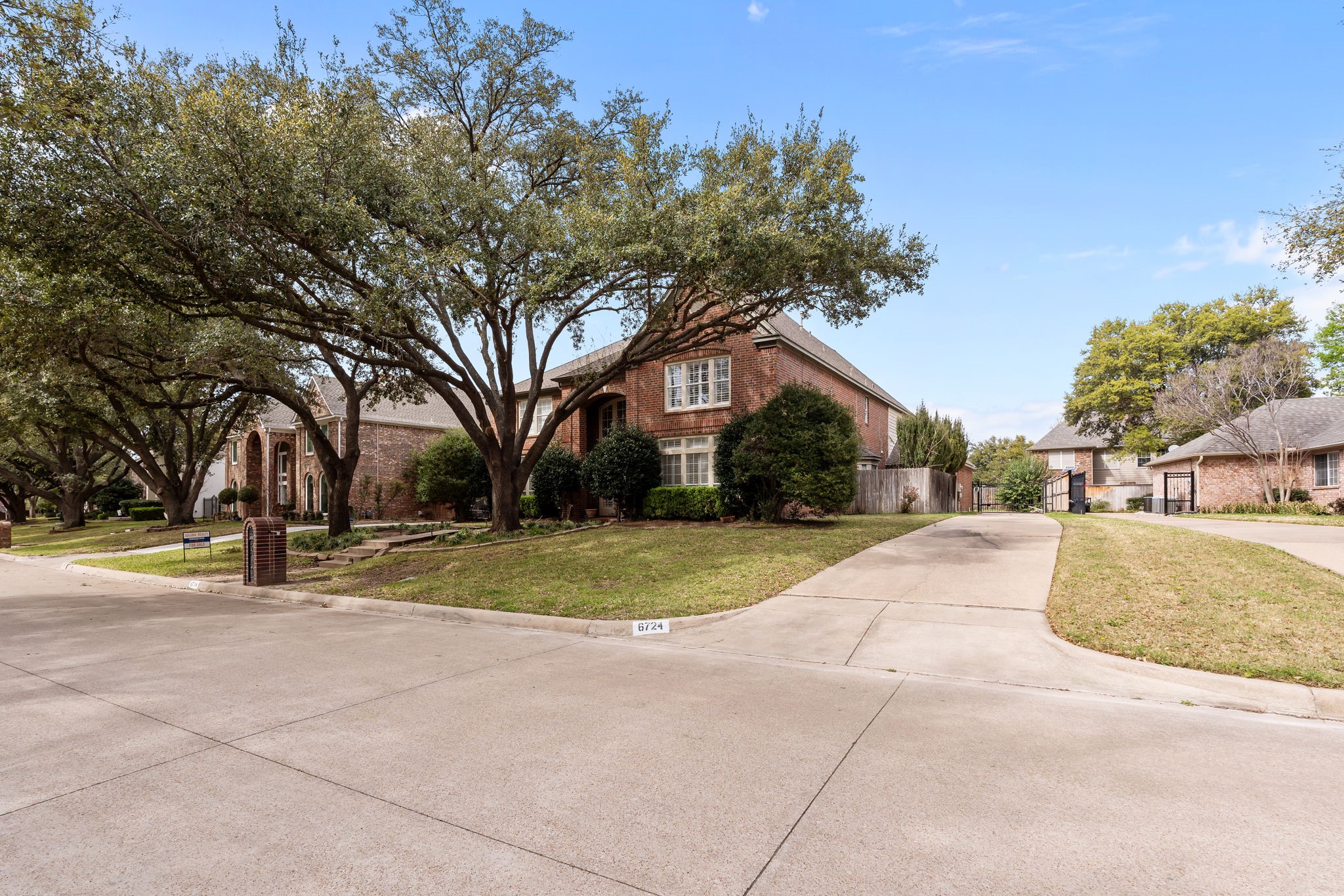 6724 E Park Fort Worth TX 76132