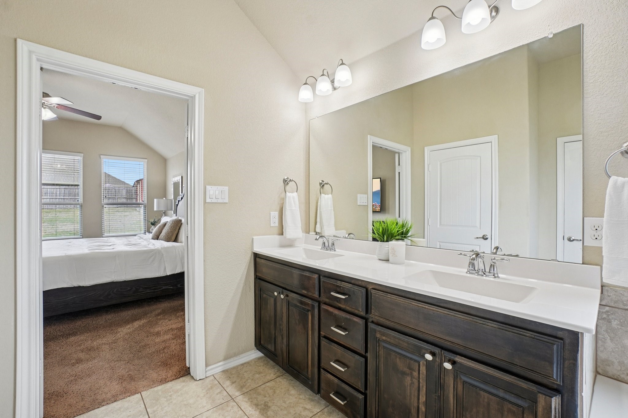 1117 Daventry Drive Glenn Heights TX 75154
