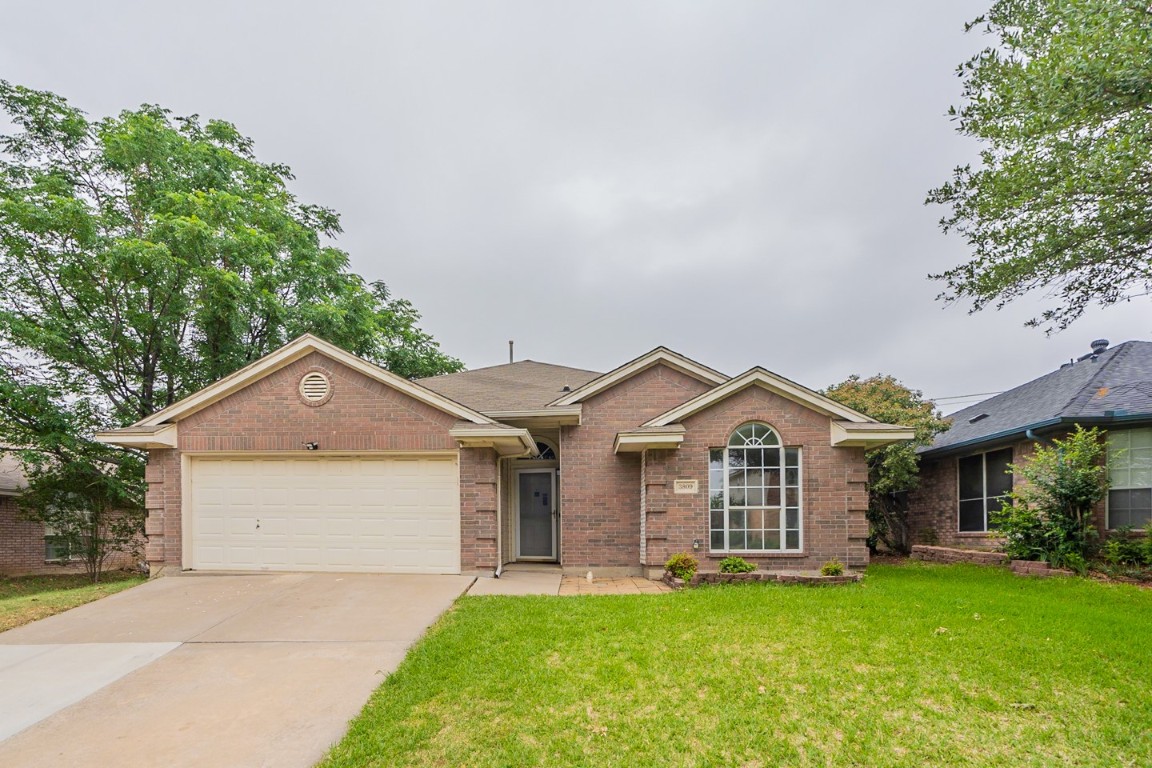 3809 Berrybush Lane Fort Worth TX 76137