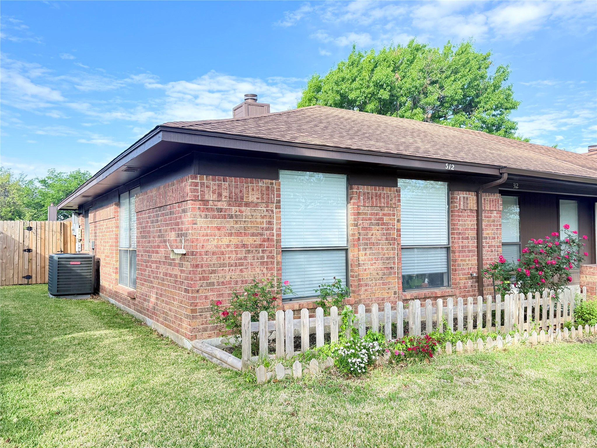312 Cole Street Garland TX 75040