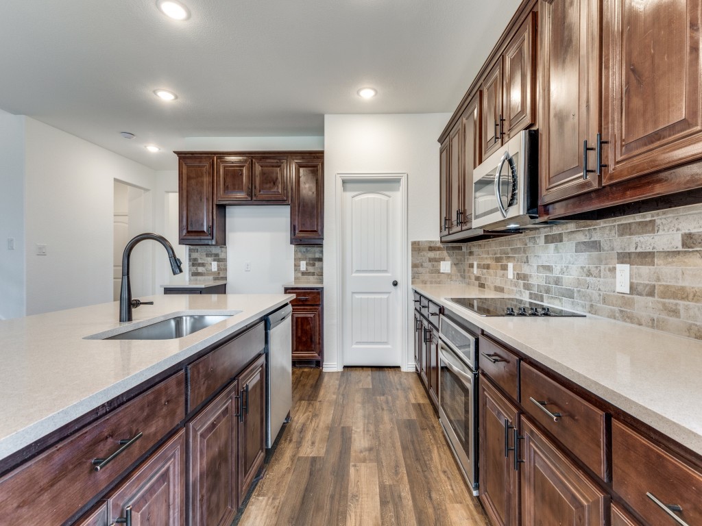 2001 Sun Star Drive Haslet TX 76052