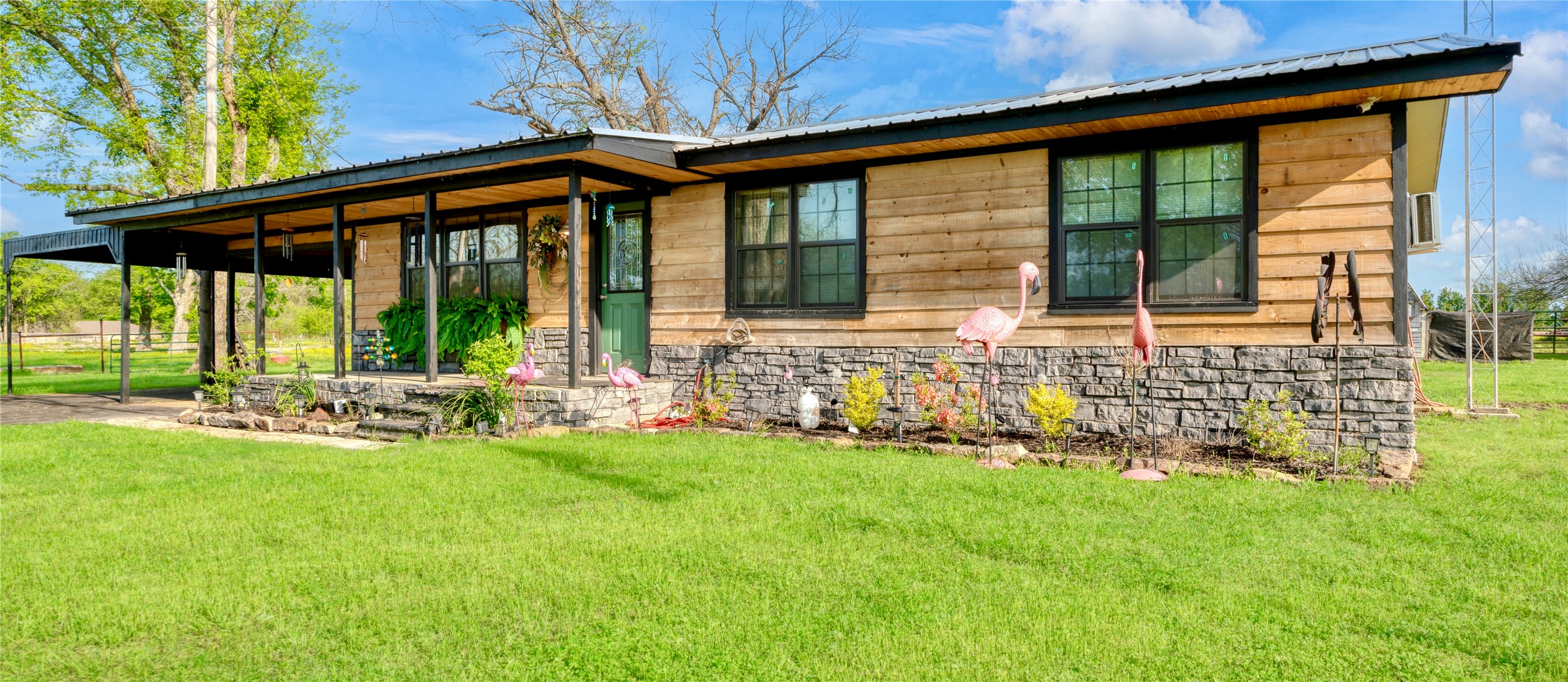 8027 Farm Road 196 Pattonville TX 75468