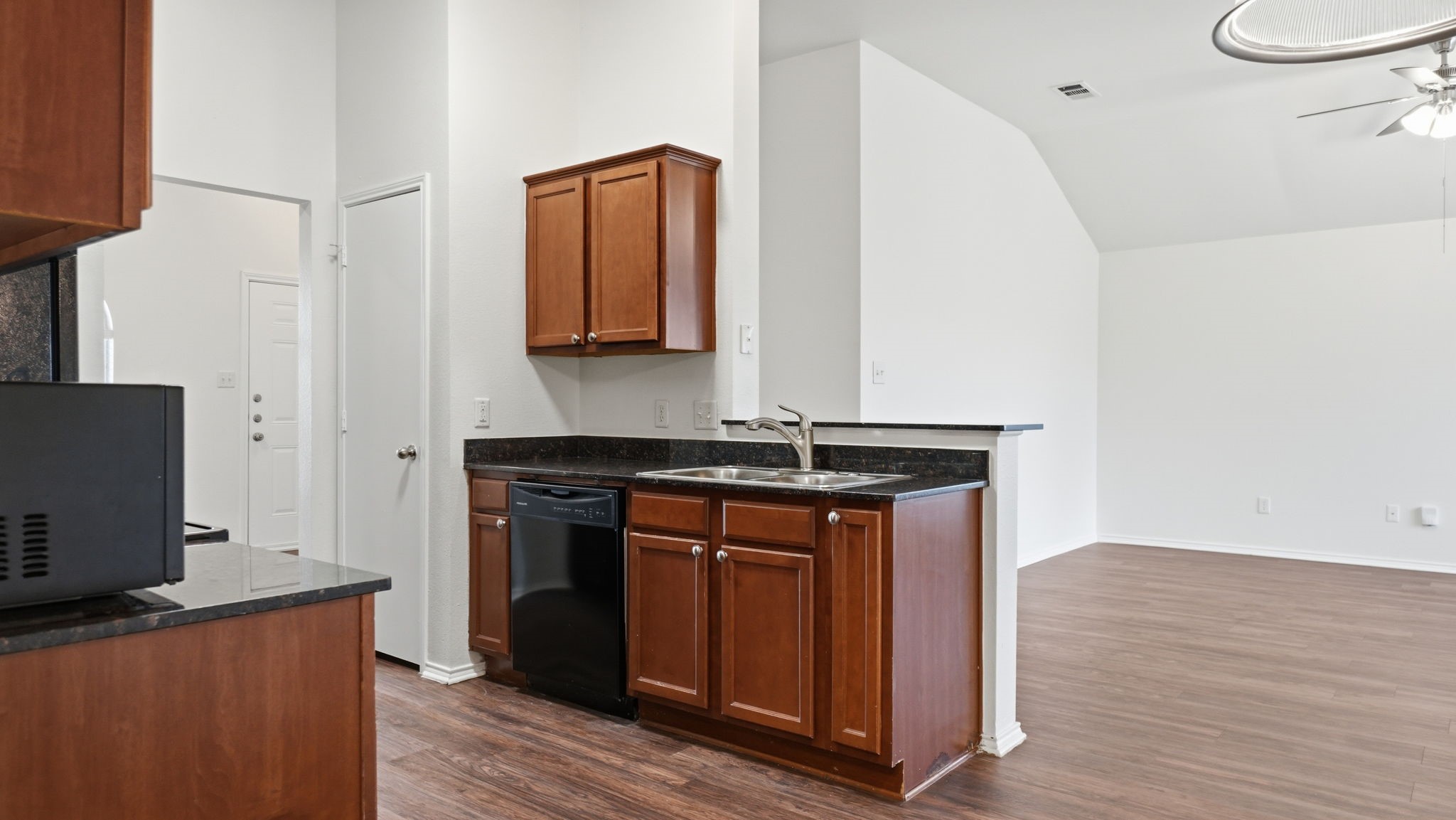 1607 Tampa Bay Drive Dallas TX 75217