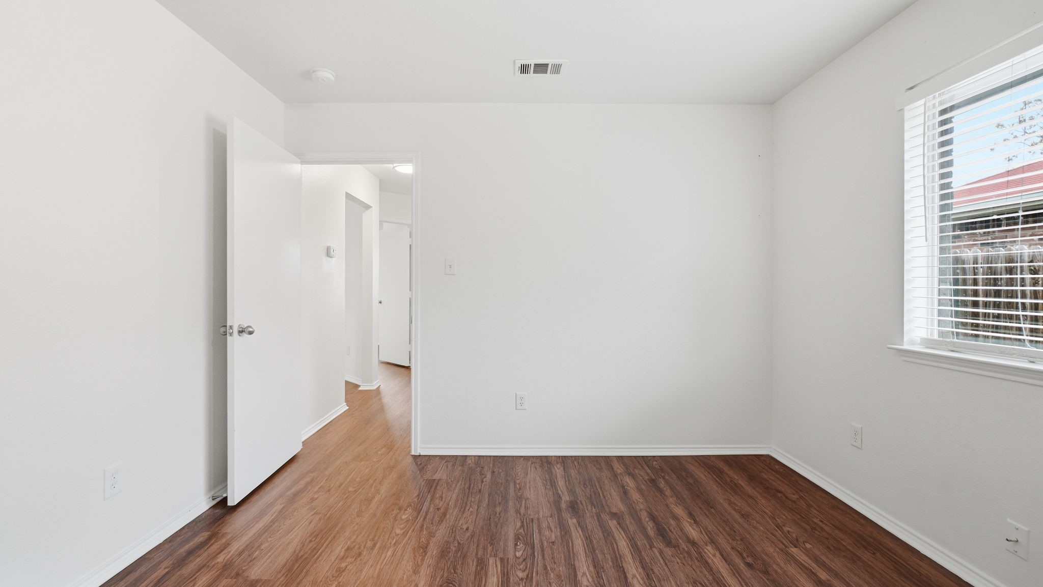 1607 Tampa Bay Drive Dallas TX 75217
