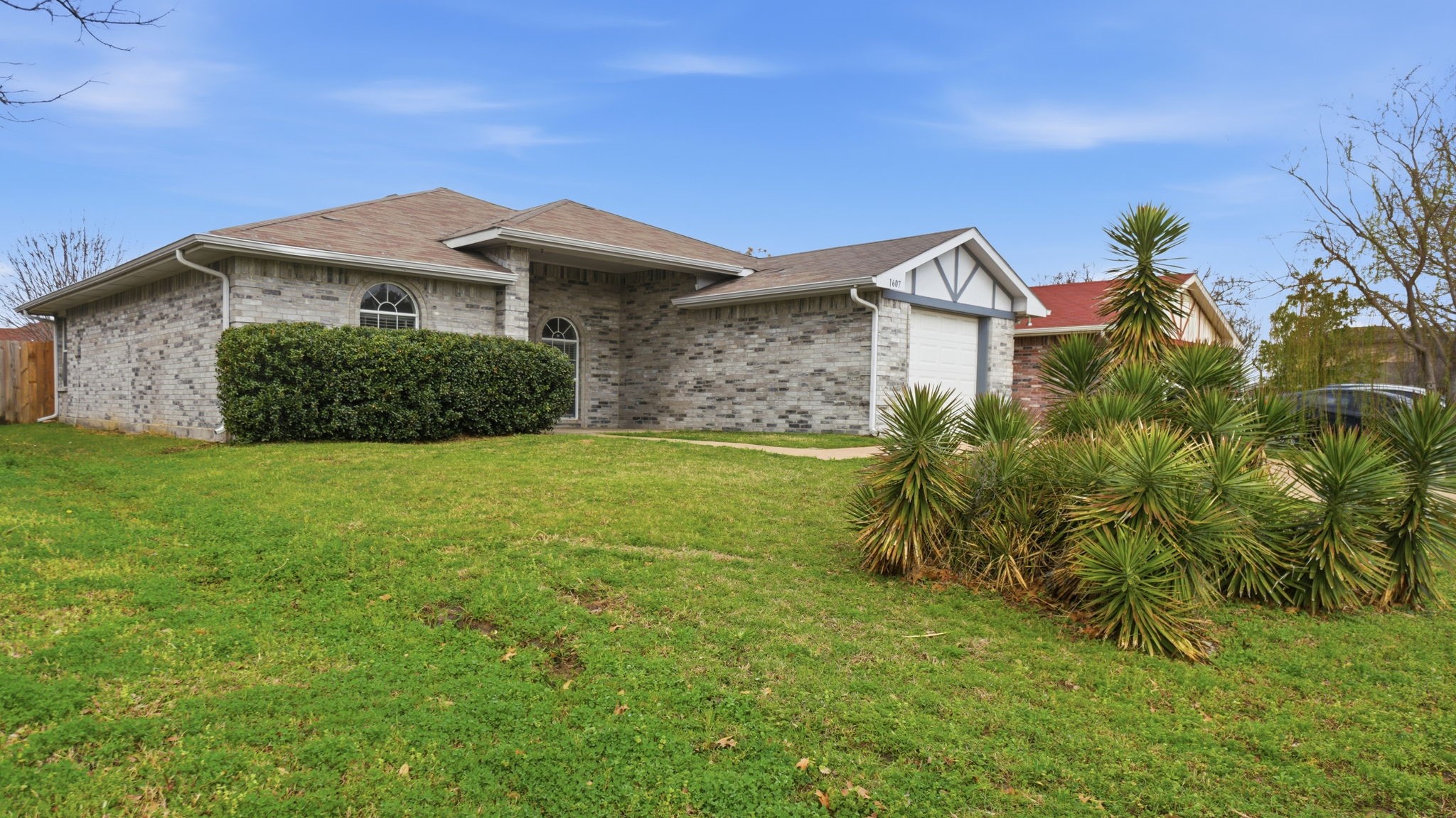 1607 Tampa Bay Drive Dallas TX 75217