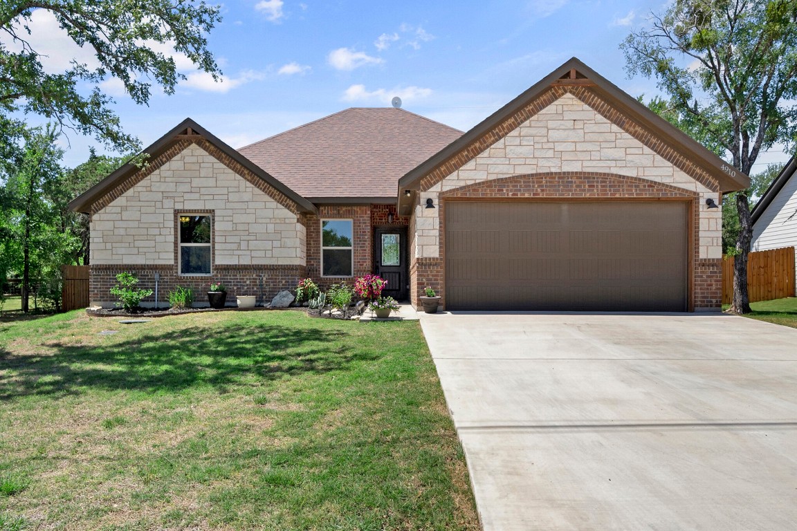 4910 Moss Rock Trail Granbury TX 76048
