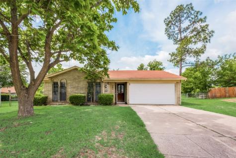 3404 Chatham Court Forest Hill TX 76140