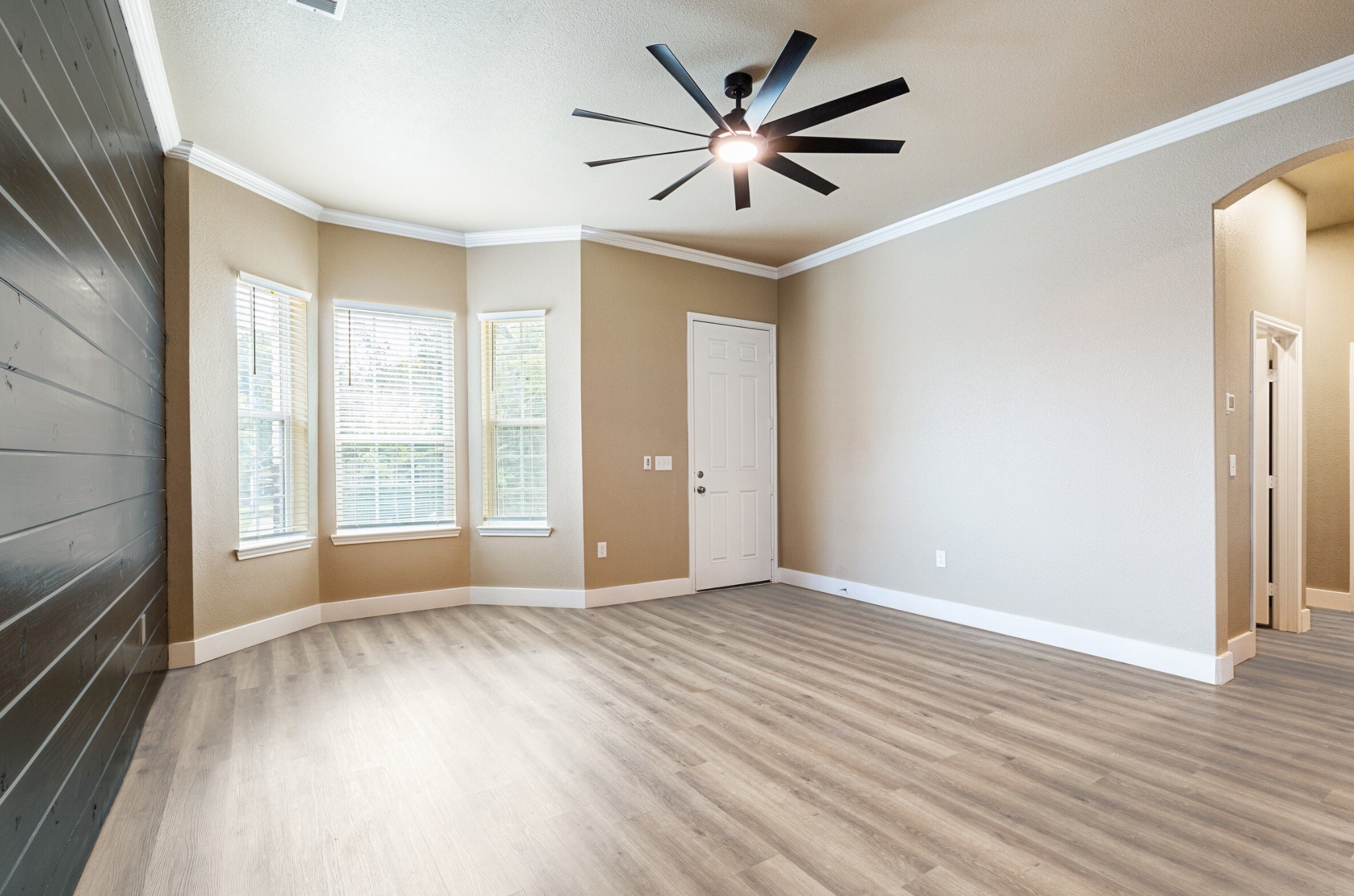 413 Henderson Street Bonham TX 75418