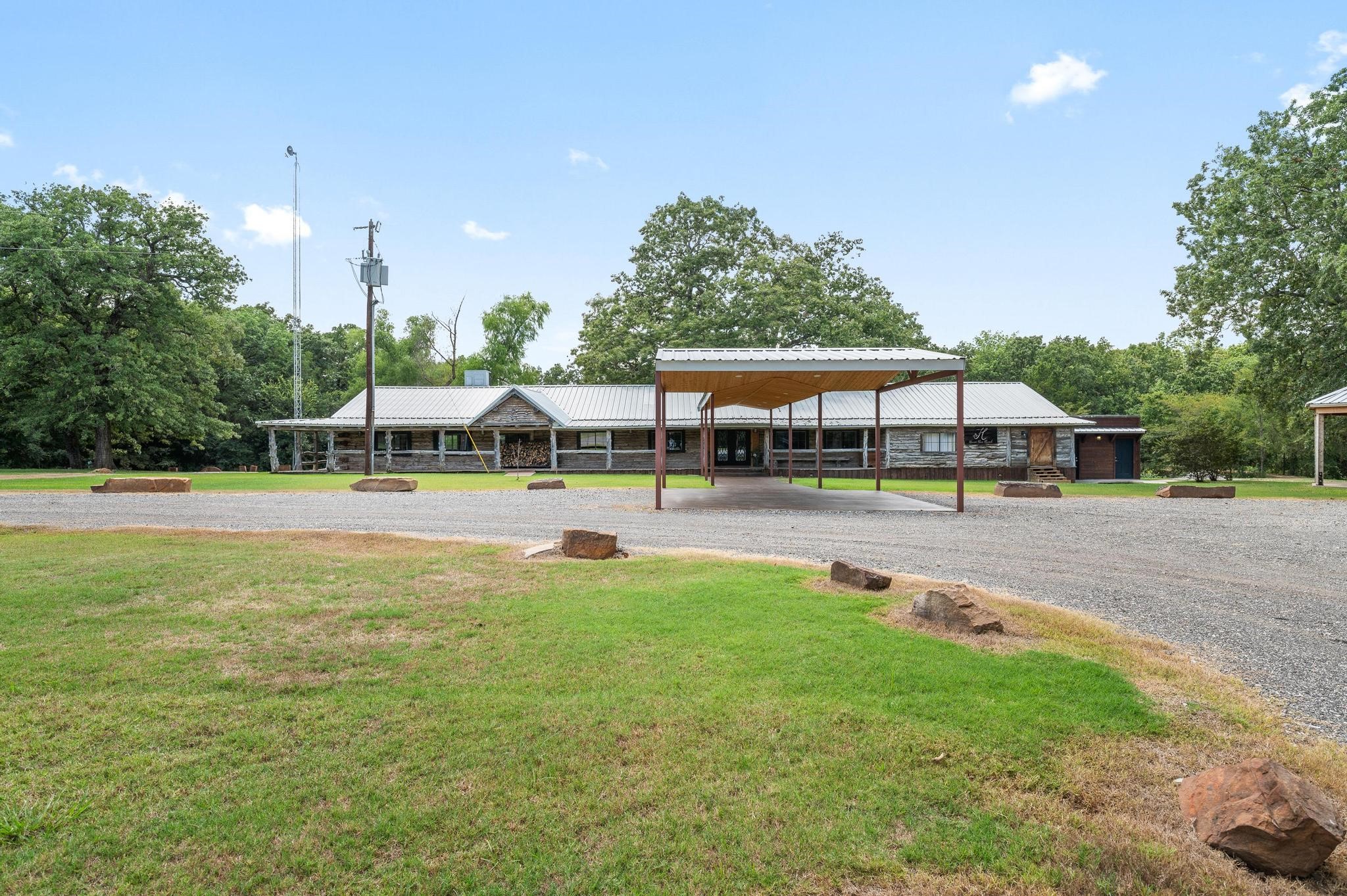 10525 N State Highway 78 Ravenna TX 75476
