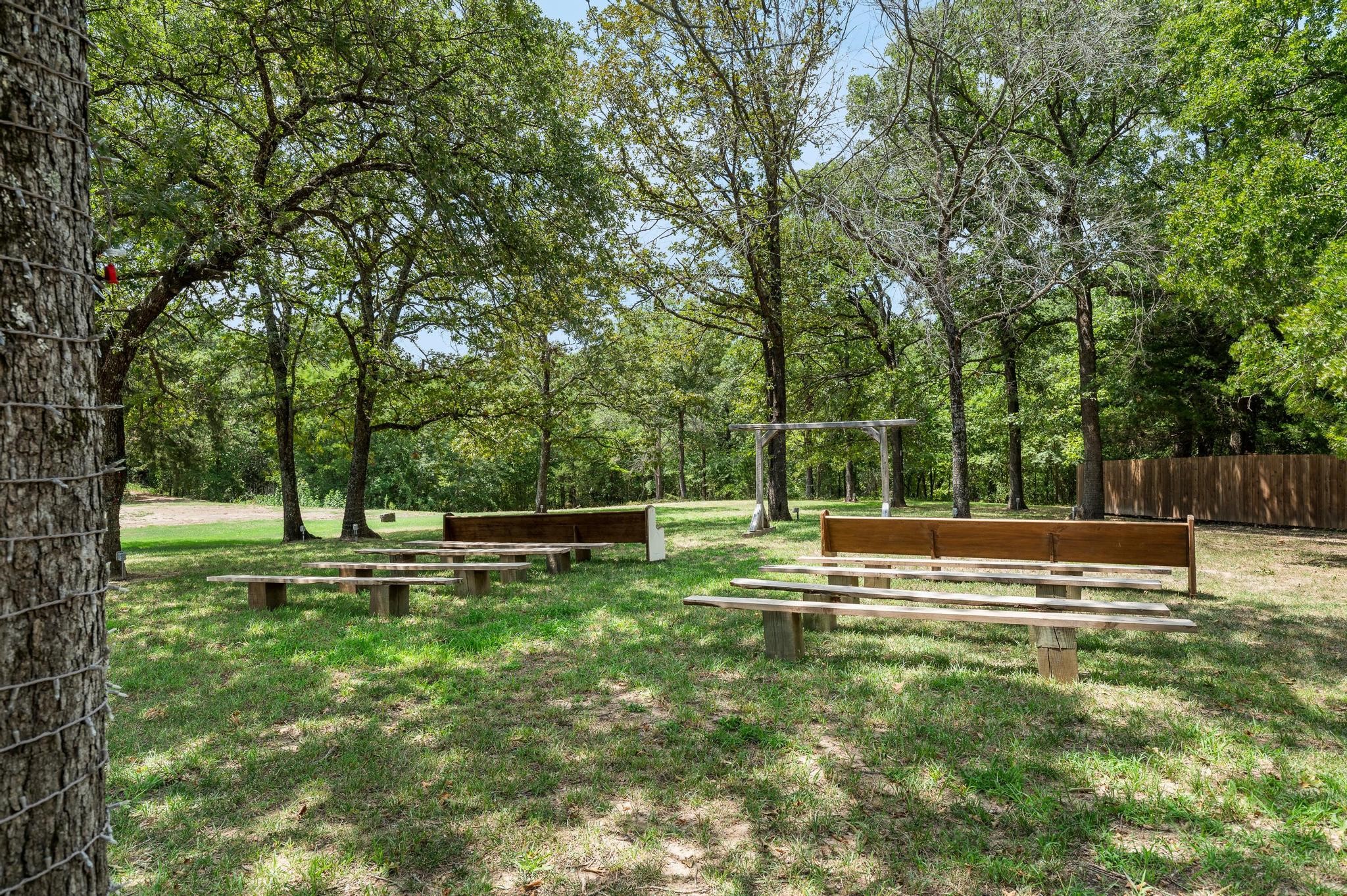 10525 N State Highway 78 Ravenna TX 75476