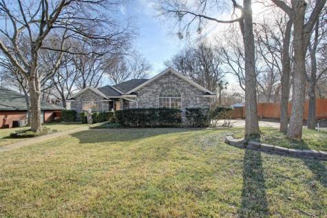 1313 Tanbark Court Grand Prairie TX 75052
