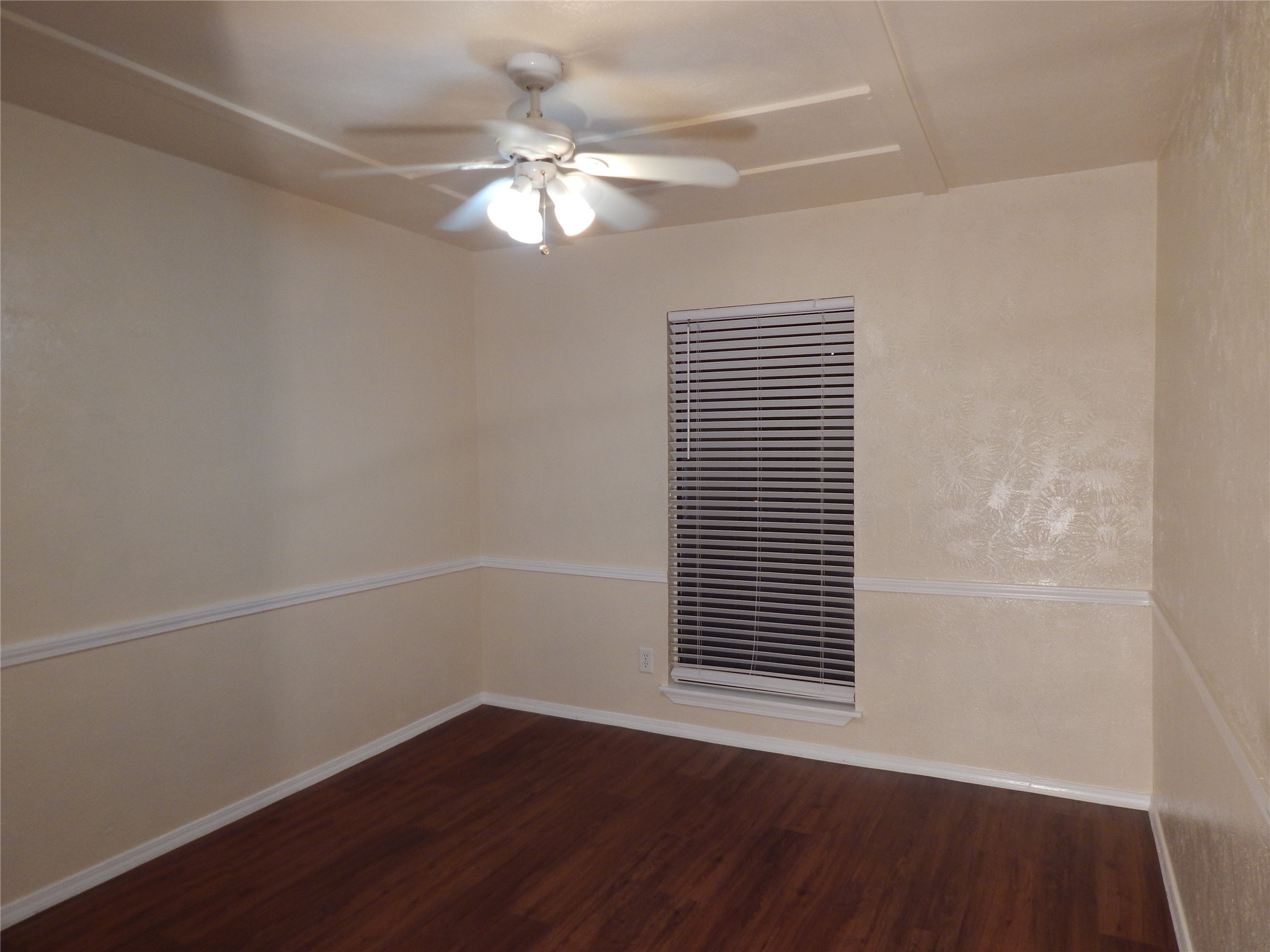 506 Redwood Drive Grand Prairie TX 75052