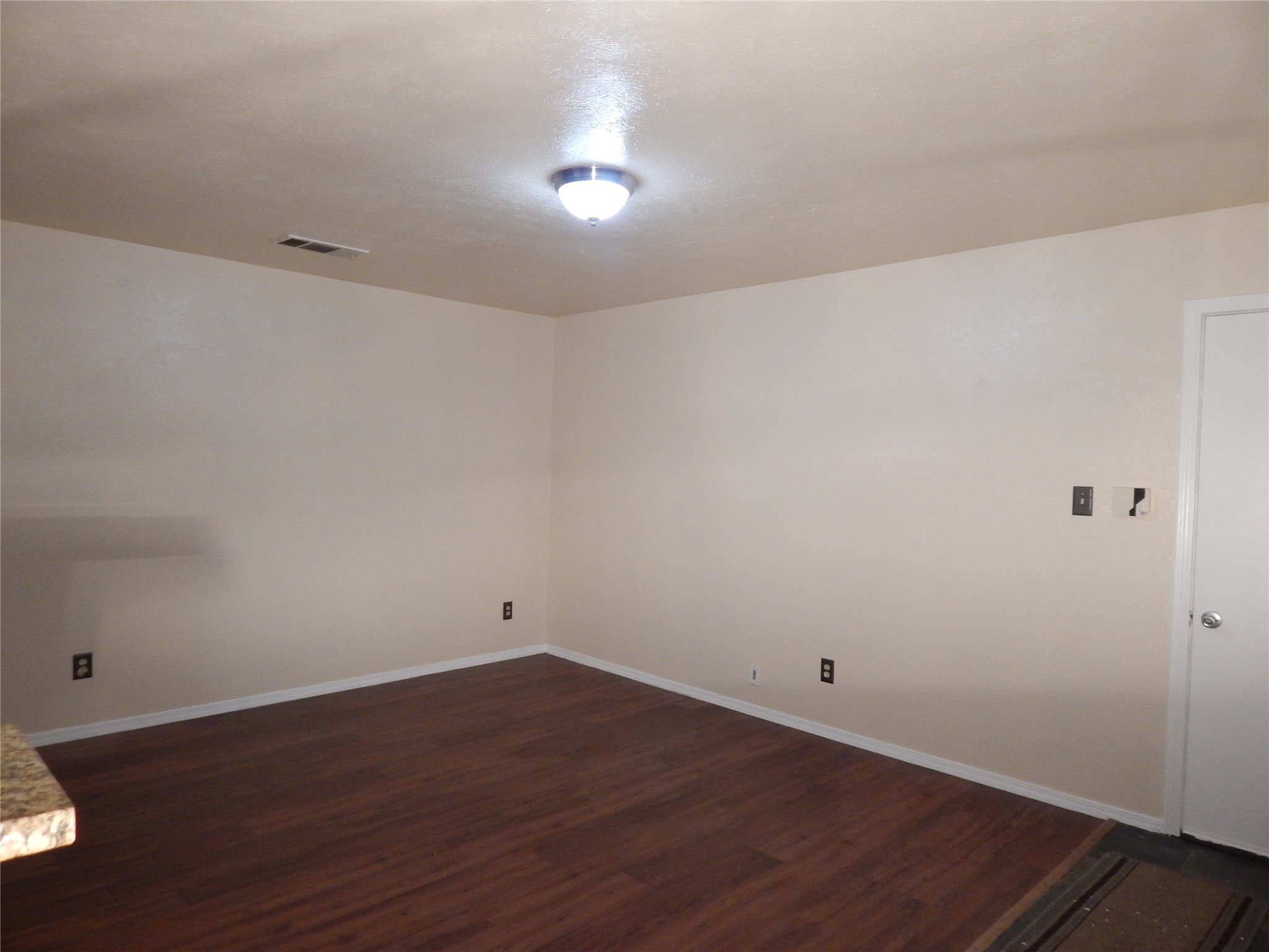 506 Redwood Drive Grand Prairie TX 75052
