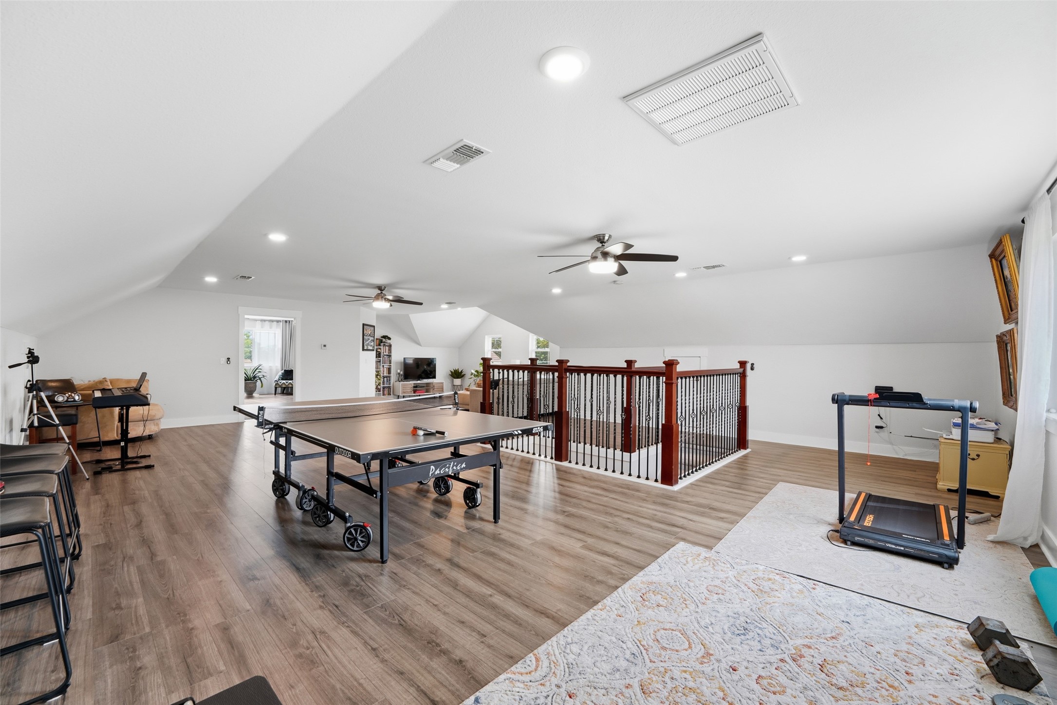 1414 Rs County Road 1605 Point TX 75472