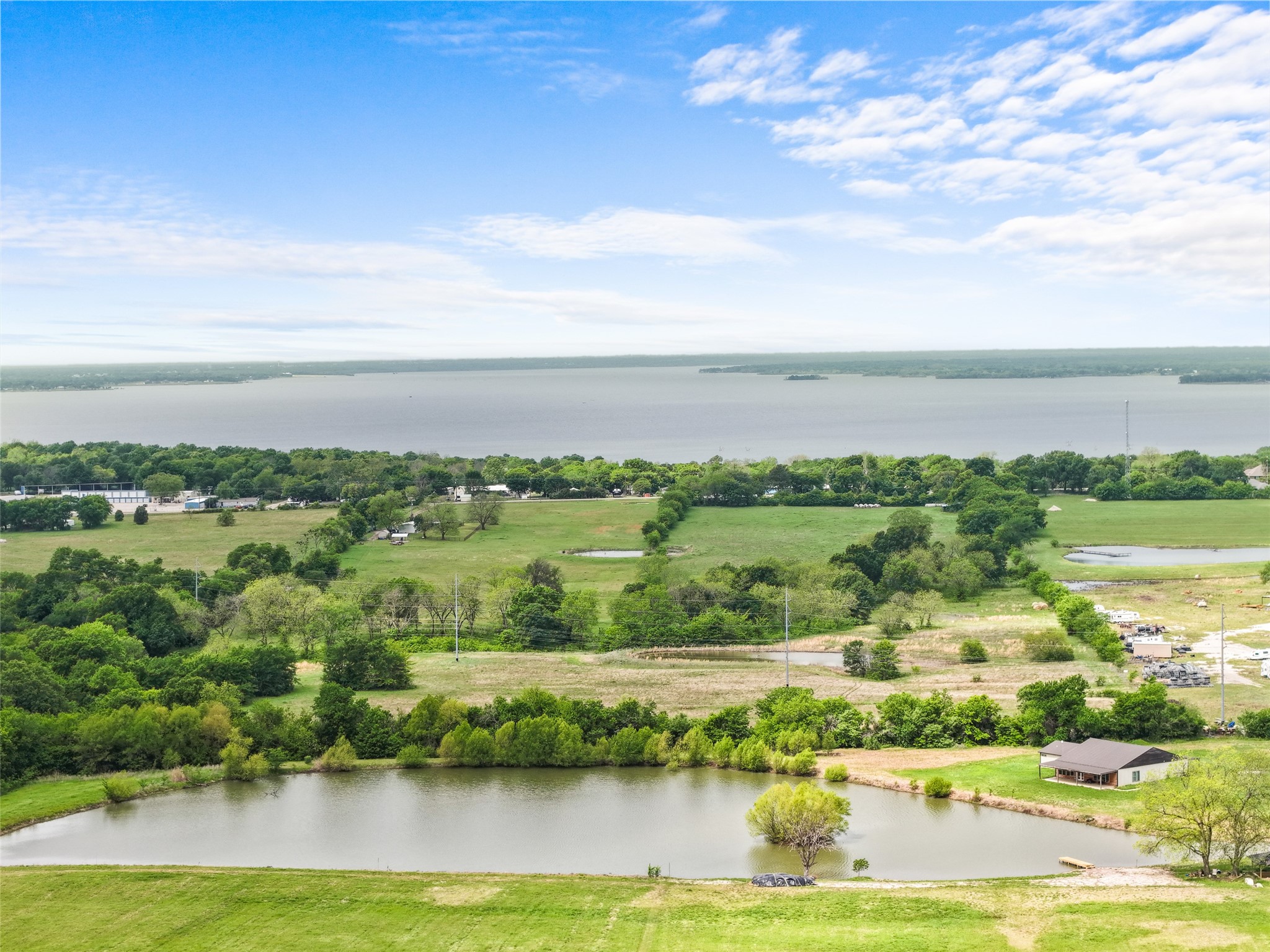 1414 Rs County Road 1605 Point TX 75472