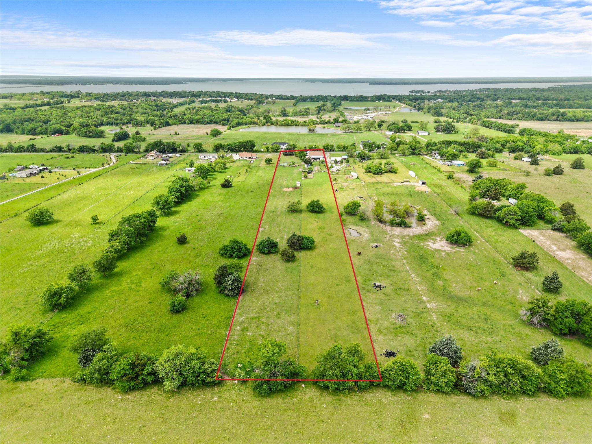 1414 Rs County Road 1605 Point TX 75472