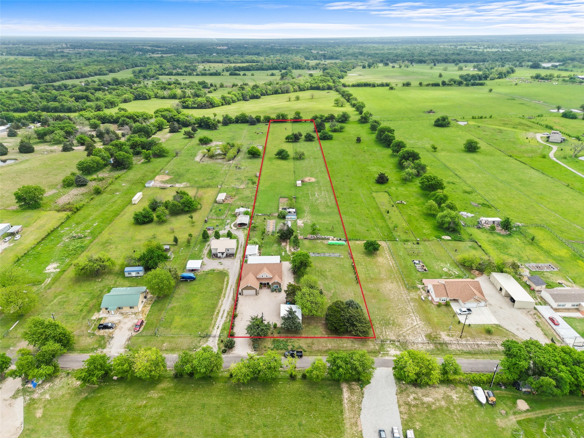 1414 Rs County Road 1605 Point TX 75472