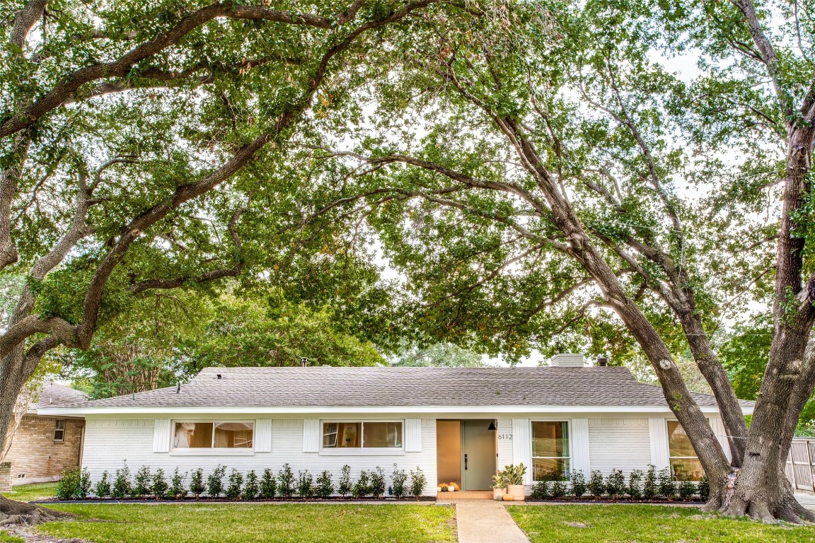 6112 Brandeis Lane Dallas TX 75214