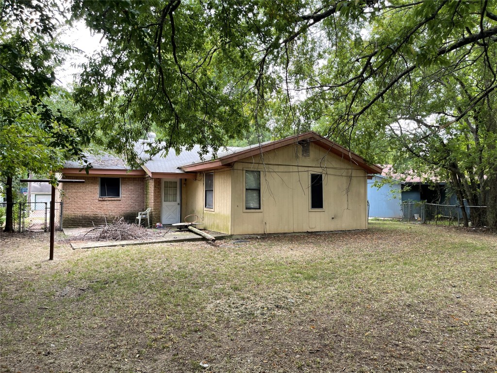420 Shady Oaks Lane Paris TX 75460