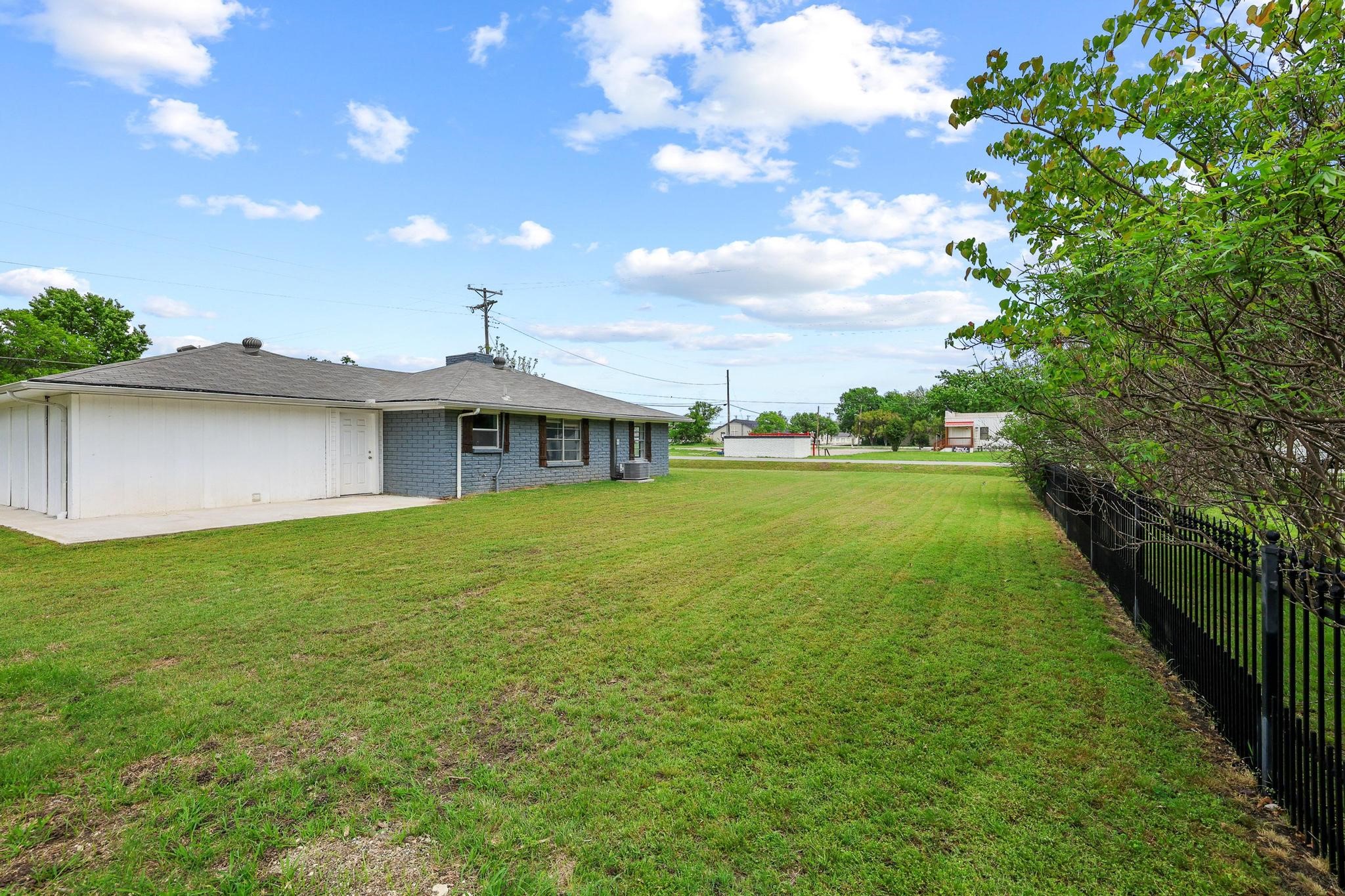 405 W 3rd Street Anna TX 75409
