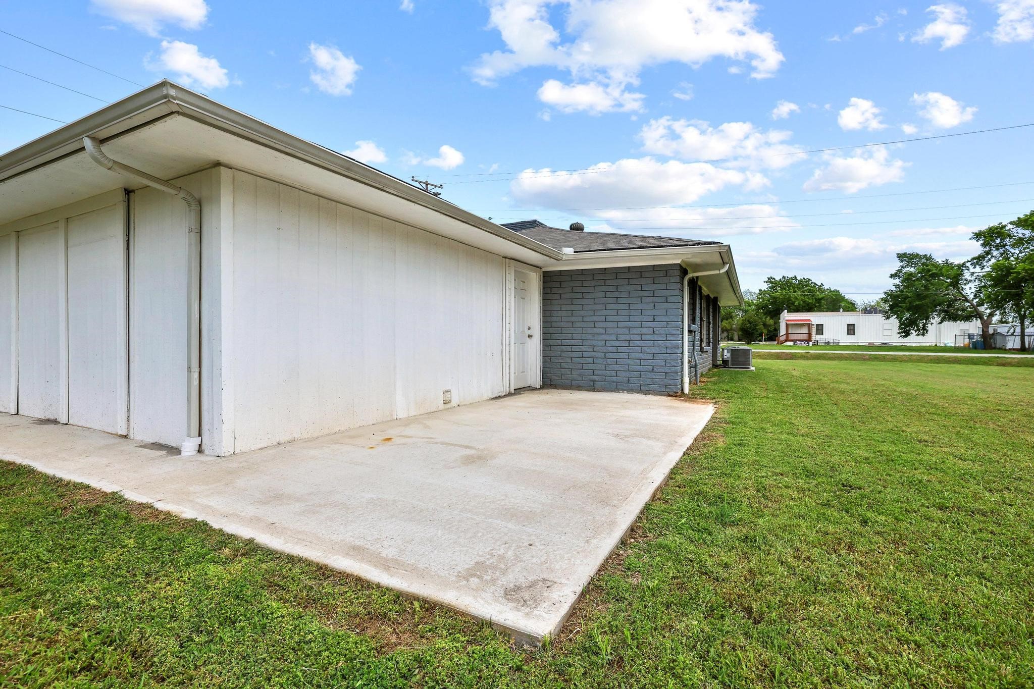 405 W 3rd Street Anna TX 75409