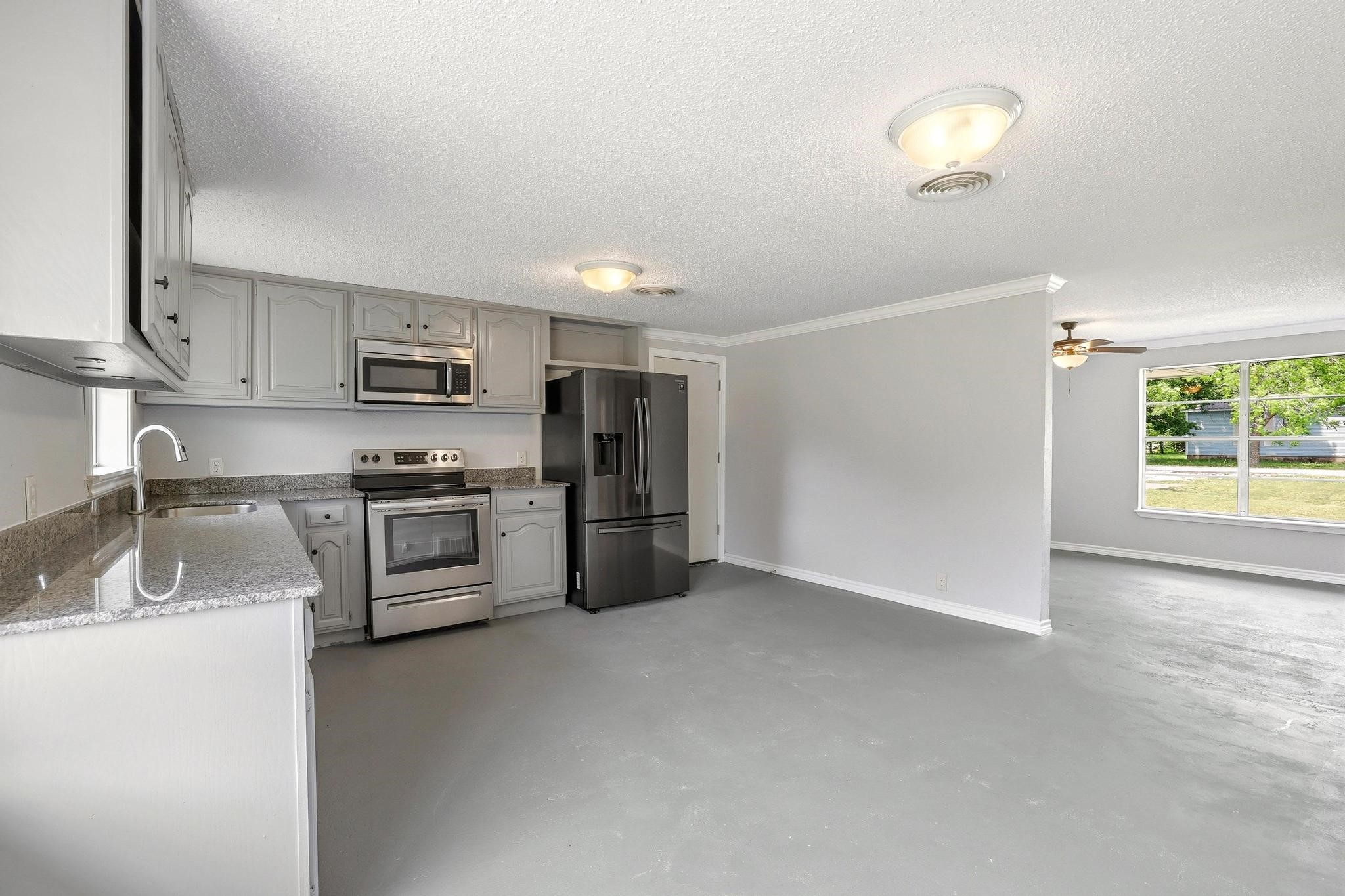 405 W 3rd Street Anna TX 75409