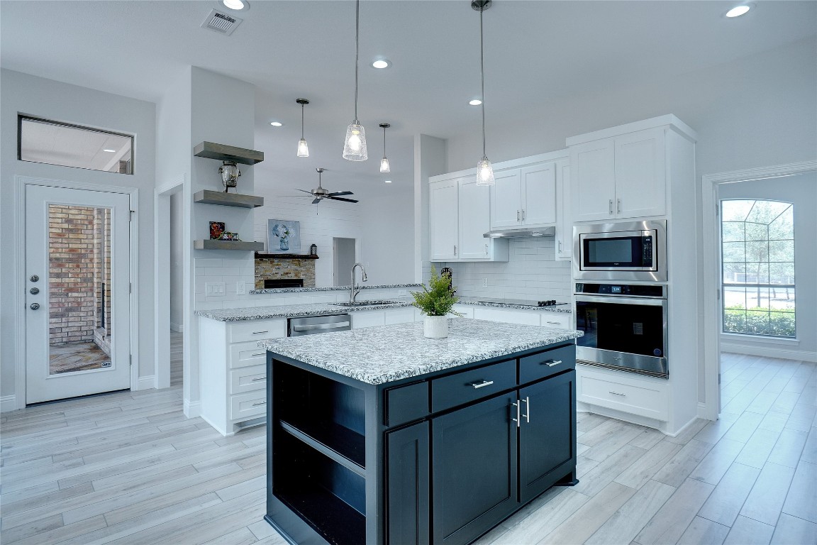 3714 Lakeshore Drive Weatherford TX 76087